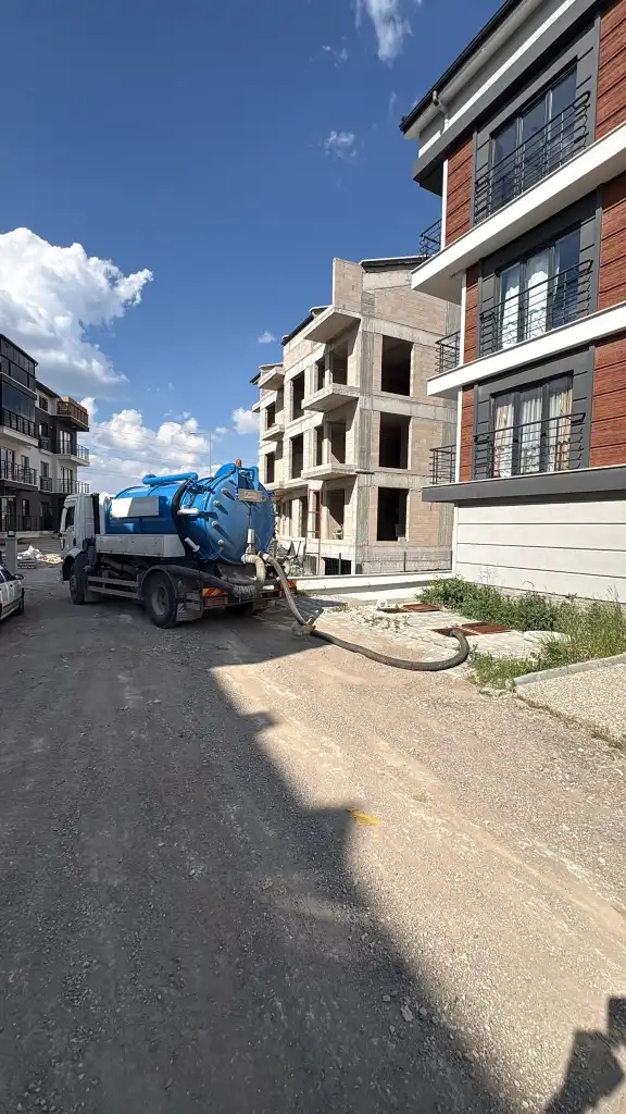 İnşaat alanı vidanjör hizmeti